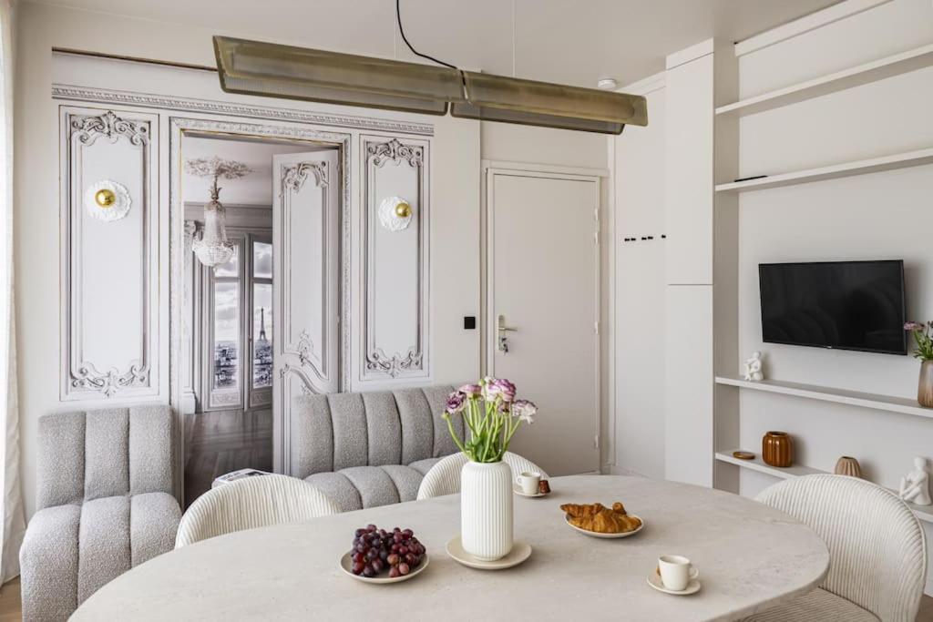 The Olympia Suite - Duke Housing Paris Bagian luar foto